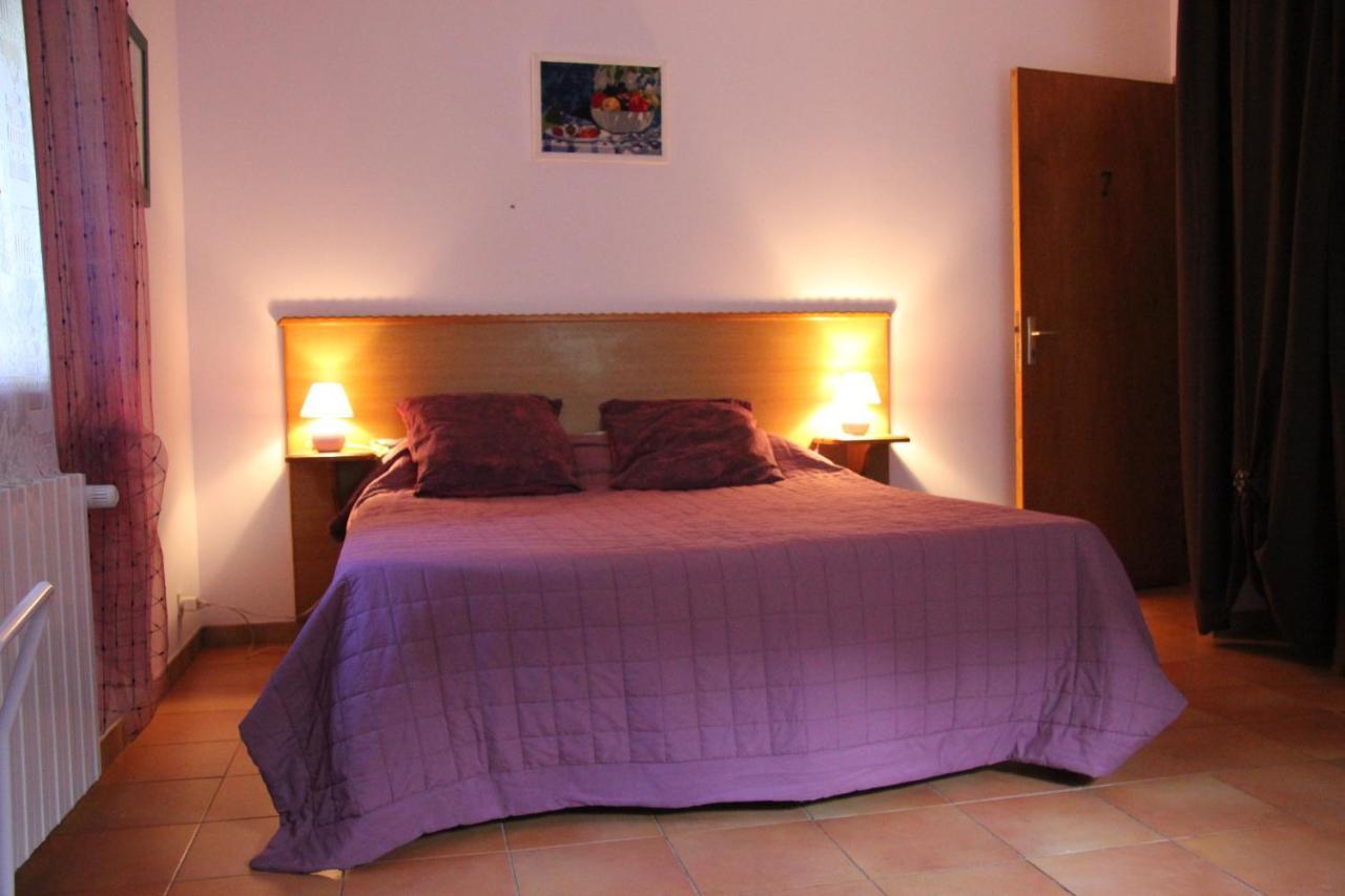 Chambre D'Hote "Chez Antoinette Et Charles" Santo-Pietro-di-Venaco Room photo